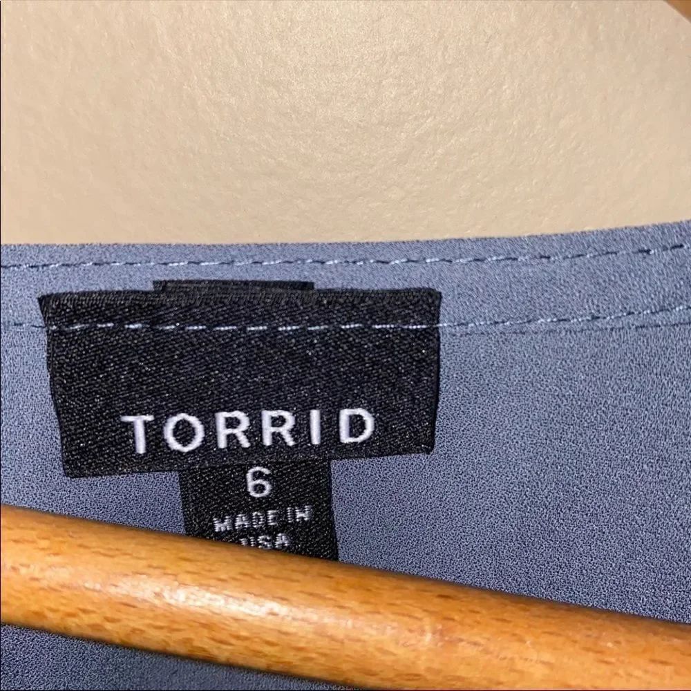 Torrid Ladies Top - Picture 2 of 6